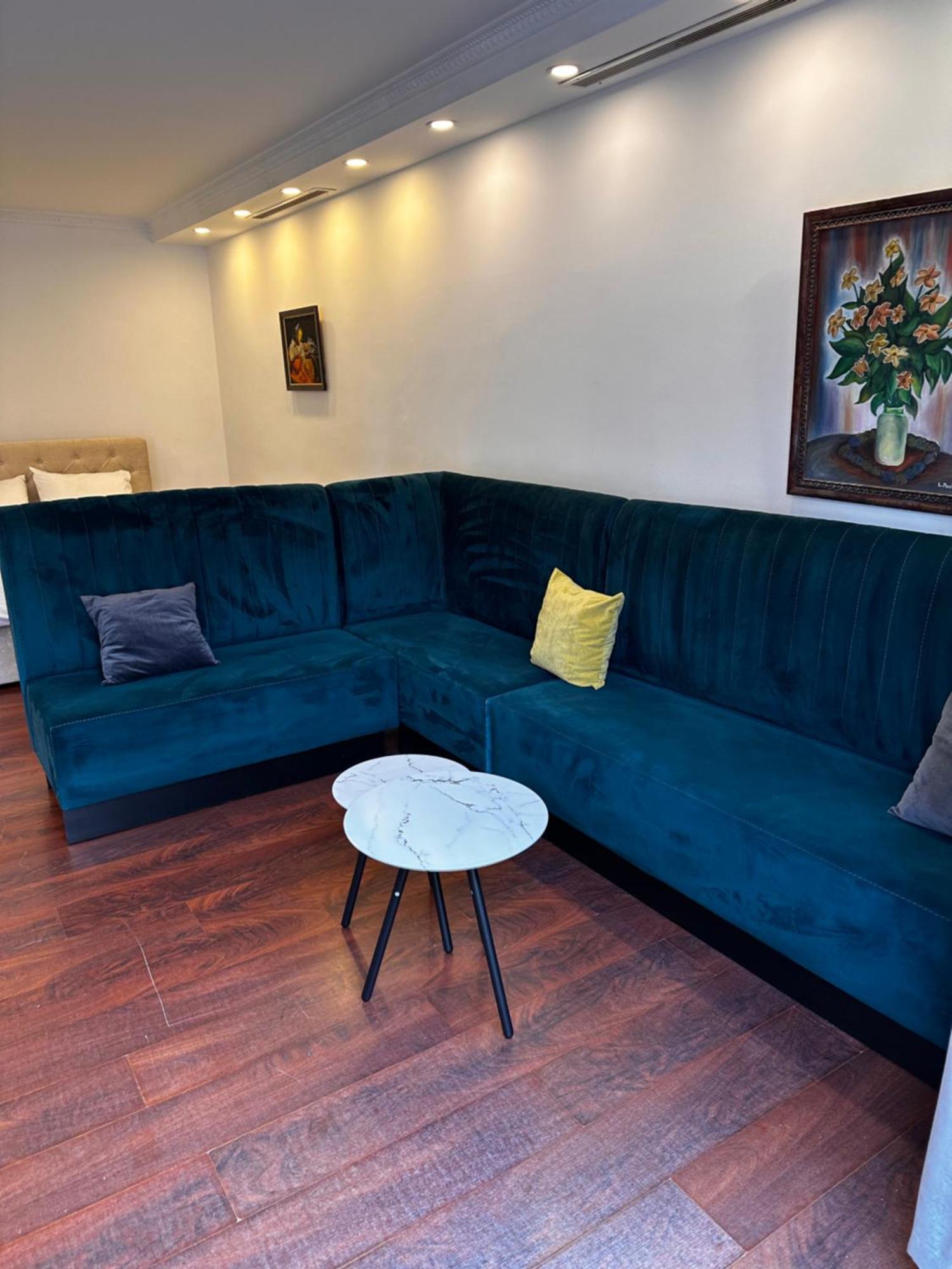 Studio In Bllok Тирана Екстер'єр фото