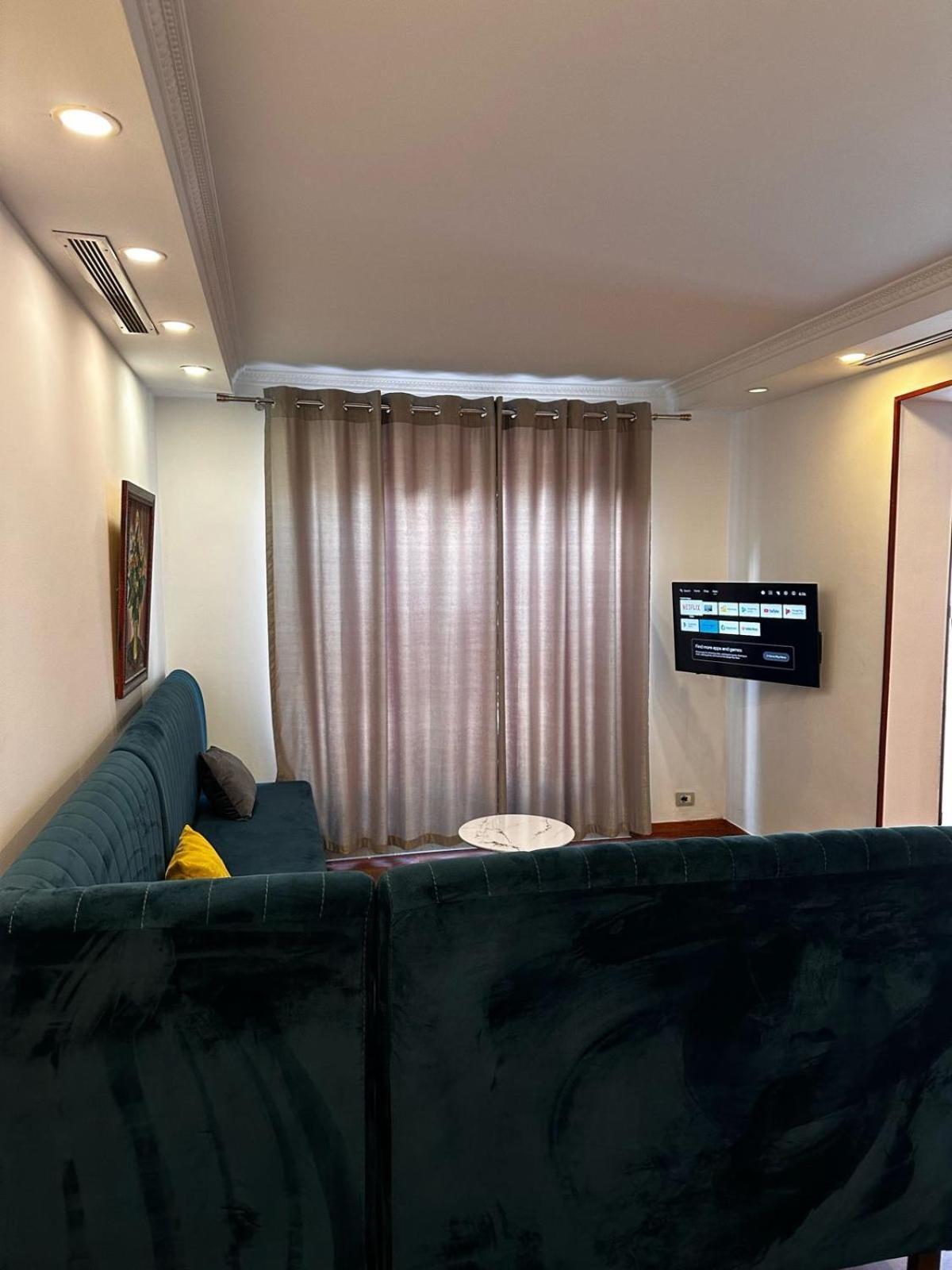Studio In Bllok Тирана Екстер'єр фото