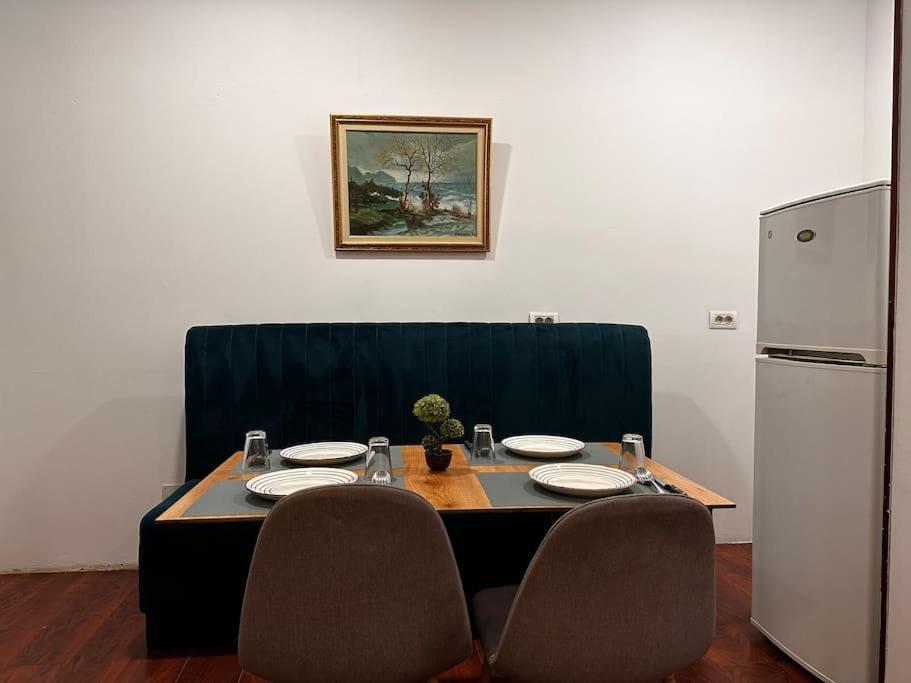 Studio In Bllok Тирана Екстер'єр фото
